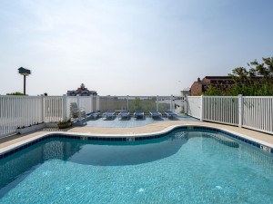 theview302-2-pool.jpg