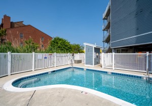 theview302-4-pool.jpg