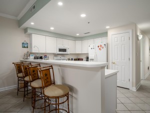 sunsetpoint305-11-additional-dining.jpg