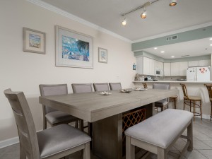 sunsetpoint305-12-dining-area.jpg