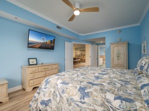 sunsetpoint305-16-primary-bedroom.jpg
