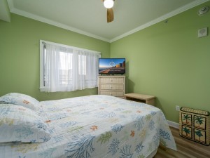 sunsetpoint305-20-bedroom-2.jpg