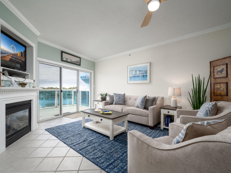 sunsetpoint305-6-living-area.jpg