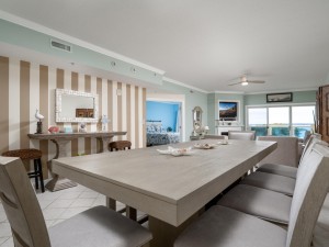 sunsetpoint305-8-dining-area.jpg