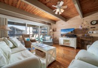 beachplacenorth20-17-living-area.jpg