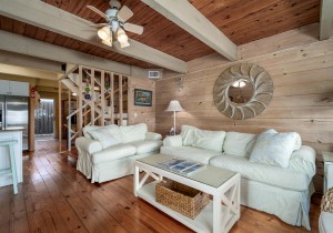 beachplacenorth20-22-living-area.jpg