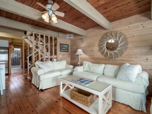 beachplacenorth20-22-living-area.jpg