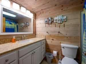 beachplacenorth20-27-bath.jpg