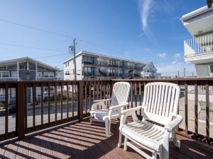 beachplacenorth20-5-balcony.jpg