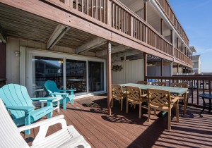 beachplacenorth20-6-balcony.jpg