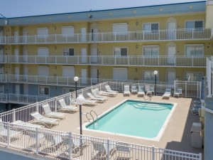 islandbreeze-1p-pool.jpg