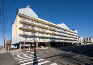 islandbreeze406-2-exterior.jpg