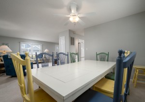 bering418-12-dining-area.jpg