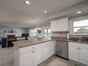 bering418-19-open-floor-plan.jpg