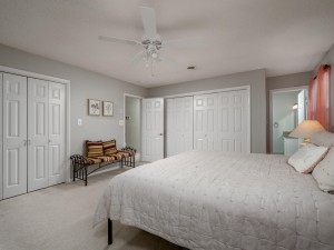 bering418-25-primary-bedroom.jpg
