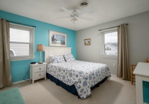 bering418-27-bedroom-3.jpg