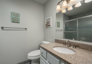 bering418-29-bath-2.jpg