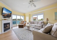 sunsetpointe106-1-living-area.jpg