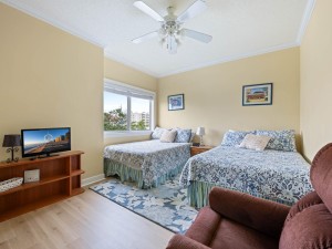 sunsetpointe106-17-bedroom-3.jpg