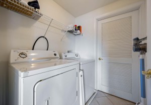 sunsetpointe106-19-laundry.jpg