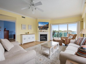 sunsetpointe106-2-la.jpg