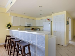 sunsetpointe106-7-kitchen.jpg
