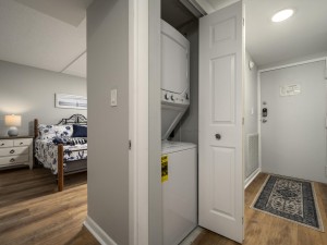 goldensands308-15-laundry.jpg