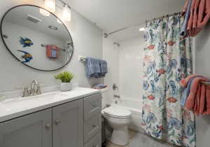 goldensands308-16-bath.jpg