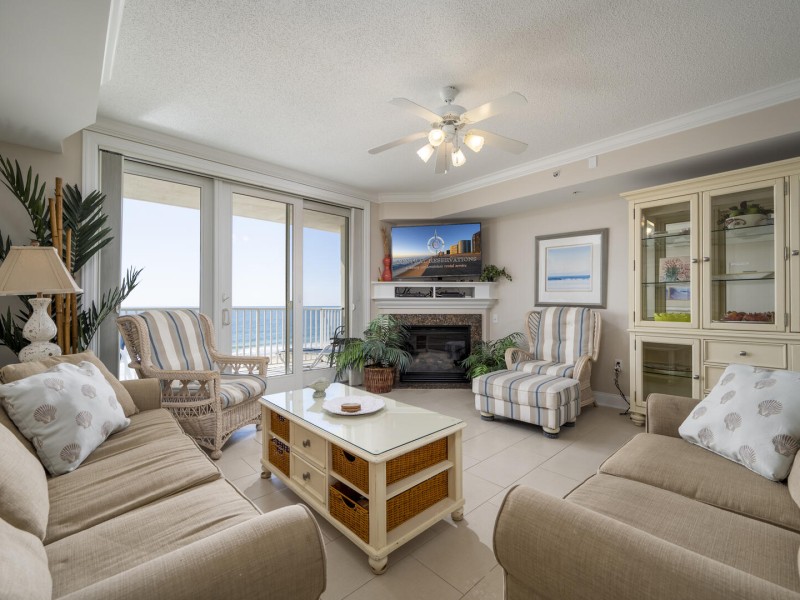 southbeach503-10-living-area.jpg