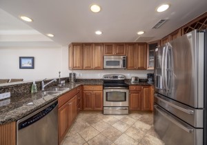 southbeach503-13-kitchen.jpg