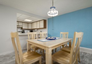waves204-12-dining.jpg