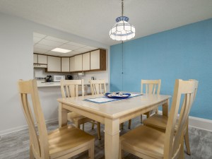 waves204-12-dining.jpg