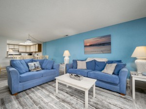 waves204-13-living-area.jpg