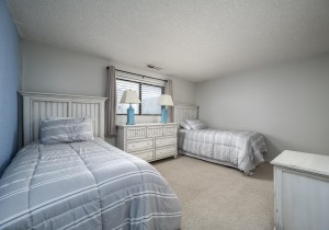waves204-19-bedroom-2.jpg