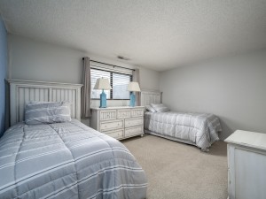 waves204-19-bedroom-2.jpg