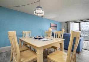 waves204-8-dining-area.jpg