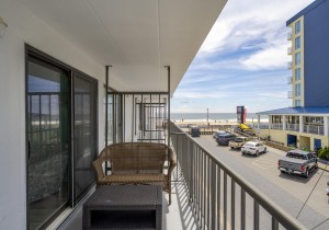 decaturhouse201-5-view.jpg