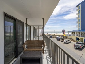 decaturhouse201-5-view.jpg