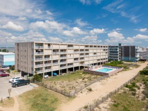 beachmark-26-pool.jpg