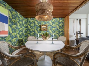 beachmark1j-12-dining-area.jpg