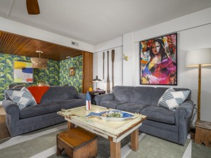 beachmark1j-16-living-area.jpg