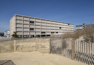 beachmark1j-5-exterior-beach-side.jpg
