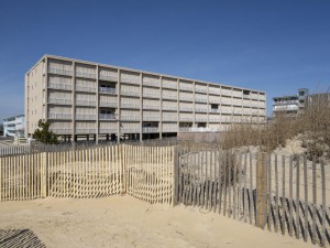 beachmark1j-5-exterior-beach-side.jpg