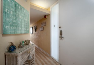 pyramid9h-16-entry.jpg
