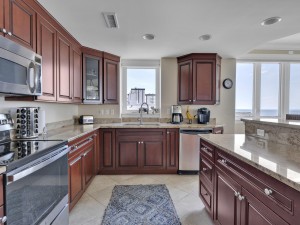 southbeach401-11-kitchen.jpg