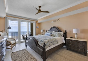 southbeach401-17-primary-bedroom.jpg