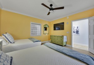 southbeach401-25-bedroom-3.jpg