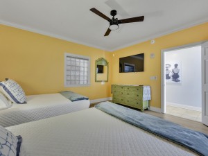 southbeach401-25-bedroom-3.jpg