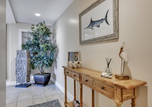 southbeach401-36-entry.jpg