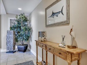 southbeach401-36-entry.jpg